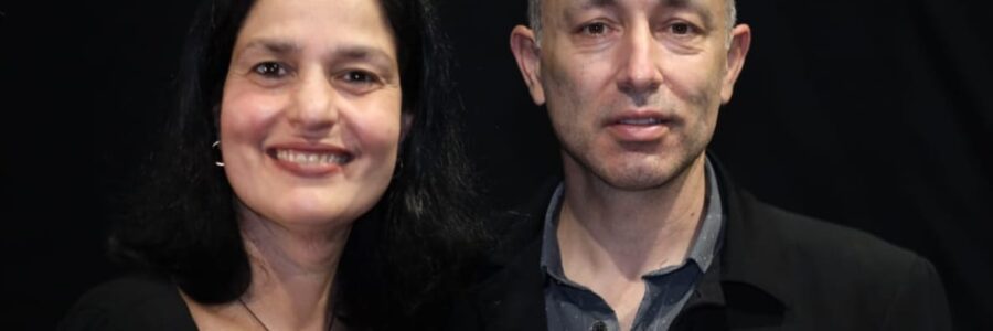 E se o teatro fosse mais do que uma arte de palco? Se pudesse ser também uma linguagem capaz de transformar relações dentro das empresas?