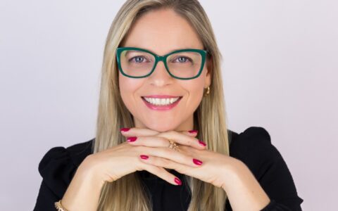 Comunicação que Transforma: Como o Autoconhecimento Está Redefinindo a Liderança nas Empresas